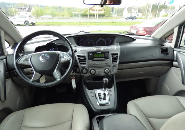 SsangYong Rodius cena 68900 przebieg: 59538, rok produkcji 2016 z Zdzieszowice małe 436